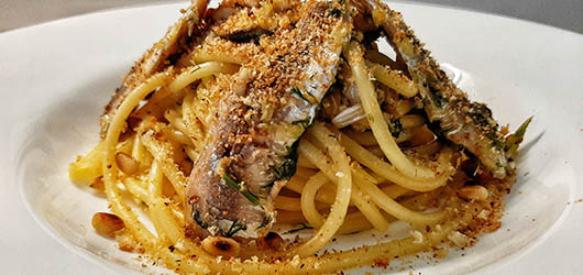 Piatto di pasta con le sarde